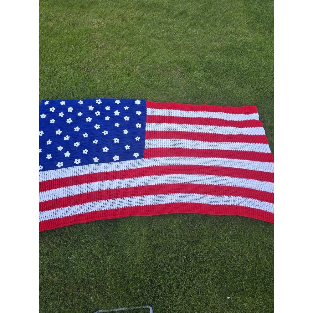 4' X 6' Red White Blue American Flag Crocheted Afghan White Flowers For Stars